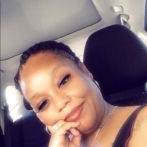 Meet your Posher, Kandi